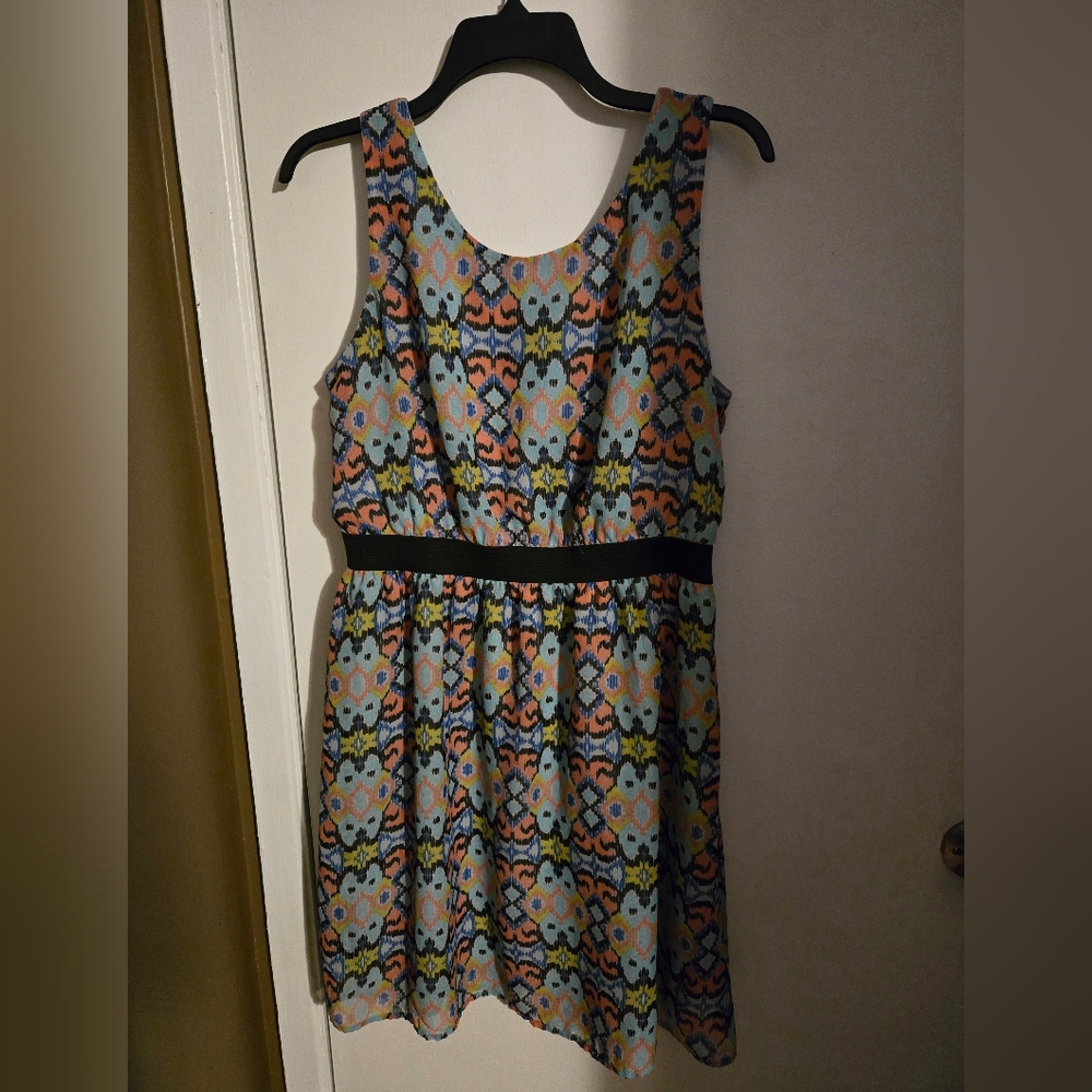 Xhilaration Sleeveless Dress with Black and Multicolor Pattern Size L